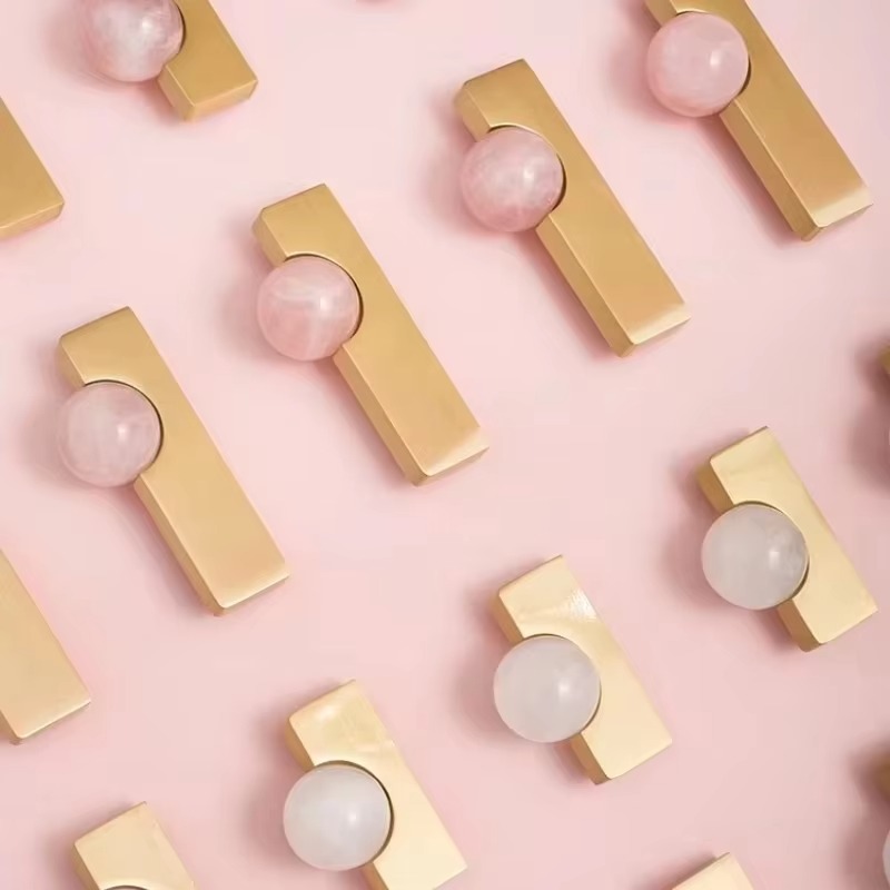 ลูกบอลคริสตัลสีขาว + มือจับเฟอ - Furniture Hardware Drop Pulls บทวิจารณ์และราคา